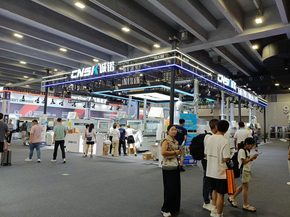 誠諾展臺