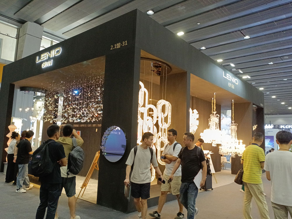 徠麗展臺