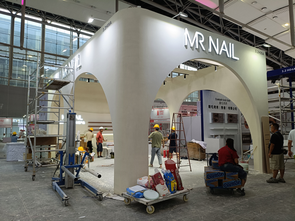 MRNAIL美甲展臺搭建第二天現場效果