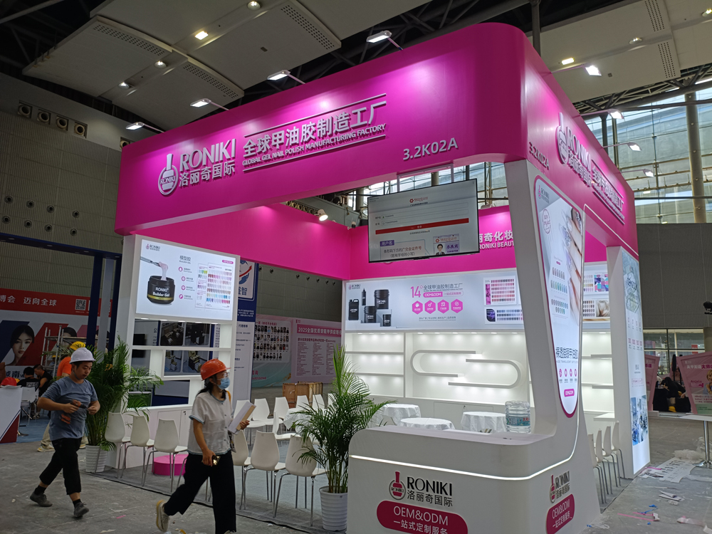 洛麗奇國際展臺搭建第二天現場效果
