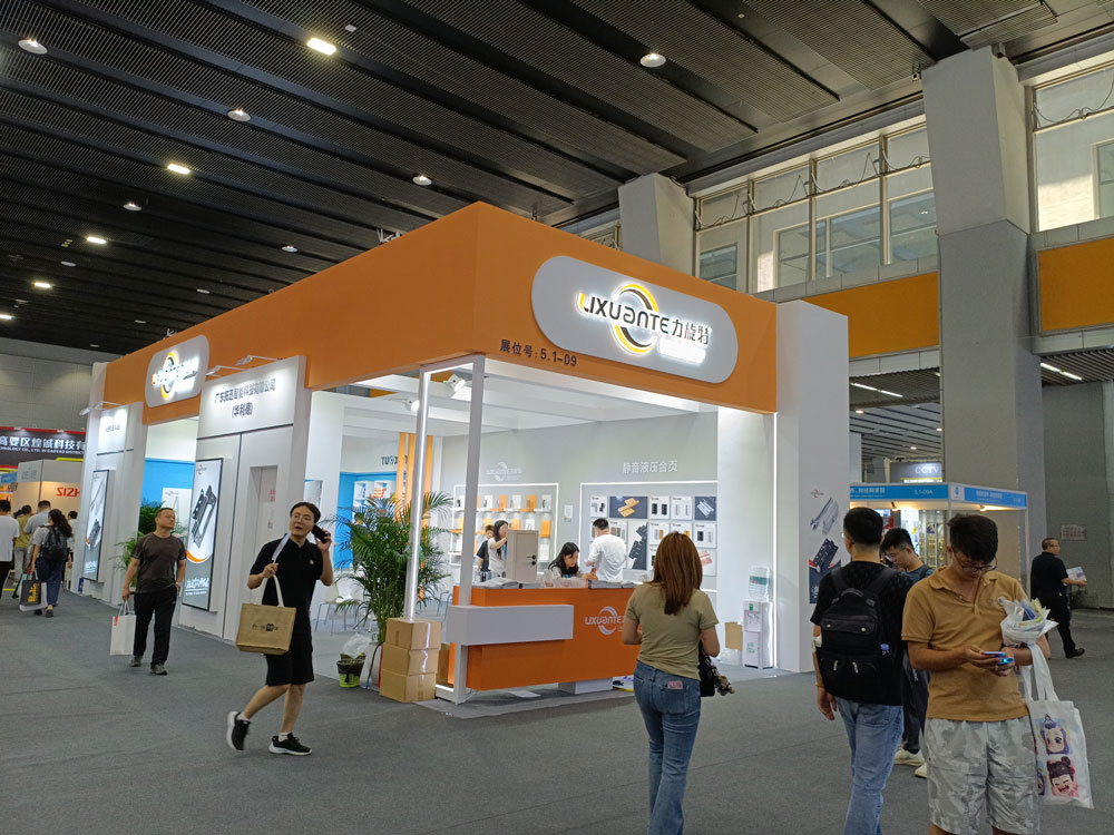 廣東拓迅智能科技有限公司展臺現場效果 廣東拓迅智能科技有限公司展臺現場效果