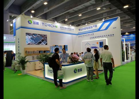 2025年8月廣州光伏太陽能展揚州東泰電源有限公司展臺搭建現(xiàn)場效果