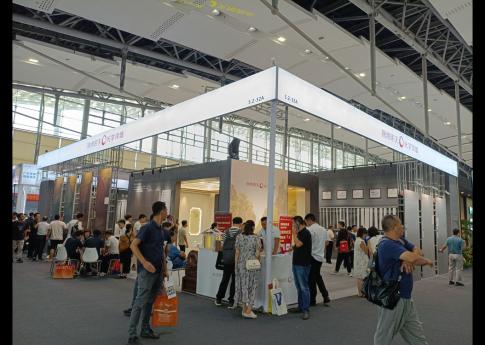 2025年7月廣州建博會錦繡明天光學頂墻展臺現場效果