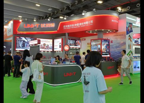 2025年8月廣州光伏太陽能展優利德科技(中國)股份有限公司展臺搭建現場效果