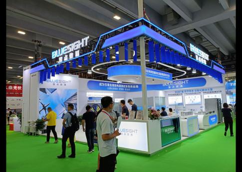 2025年8月廣州光伏太陽能展藍點數源展臺搭建現場效果