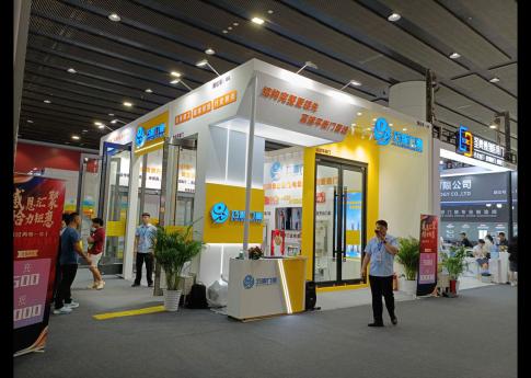 2025年7月廣州建博會巧智門道展臺現場效果